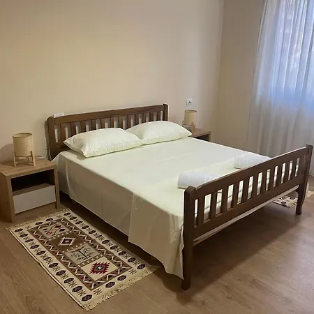 Διαμέρισμα Irena And Papi's Warm Τίρανα