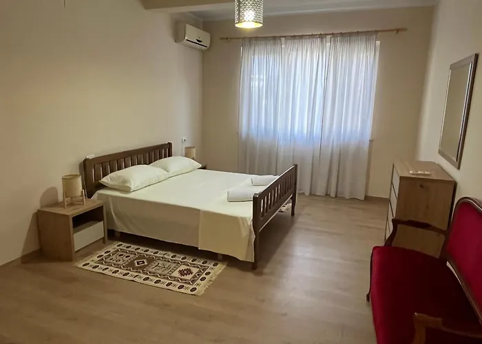 Irena And Papi's Warm Διαμέρισμα